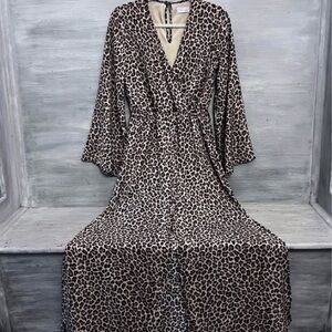 Pink Lily Leopard Print Flare Sleeve Maxi Dress Size Small Like New